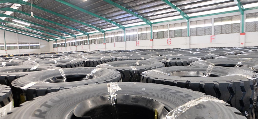 Manfaat Pusat Logistik Berikat bagi Pengusaha Industri An Industry-driven, Bonded Zone